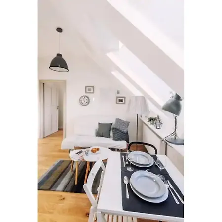 1 - Bedroom - 11 Pilsudskiego Street Краков